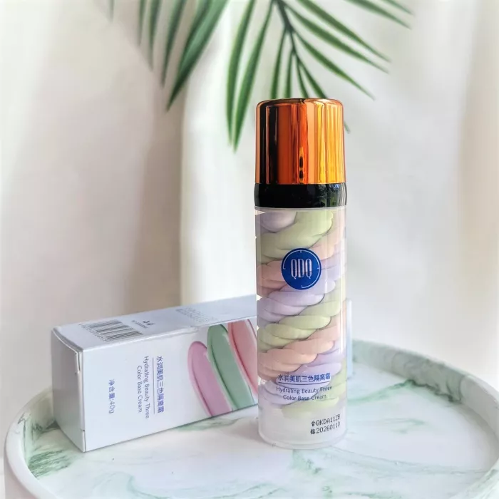 Зволожувальна триколірна база під макіяж QDQ Hydrating Beauty Three Color Base Cream, 40 г. Зображення 1